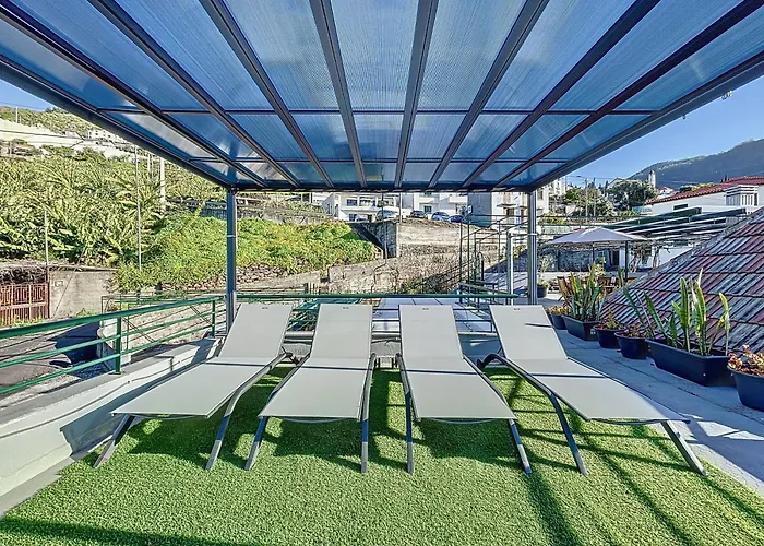 Casa Do Figueirinha * Campanário